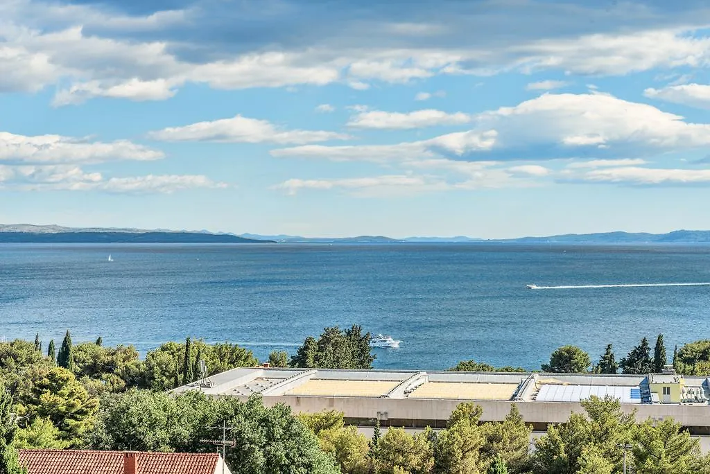 Apartment Beaches & Park Marjan Split