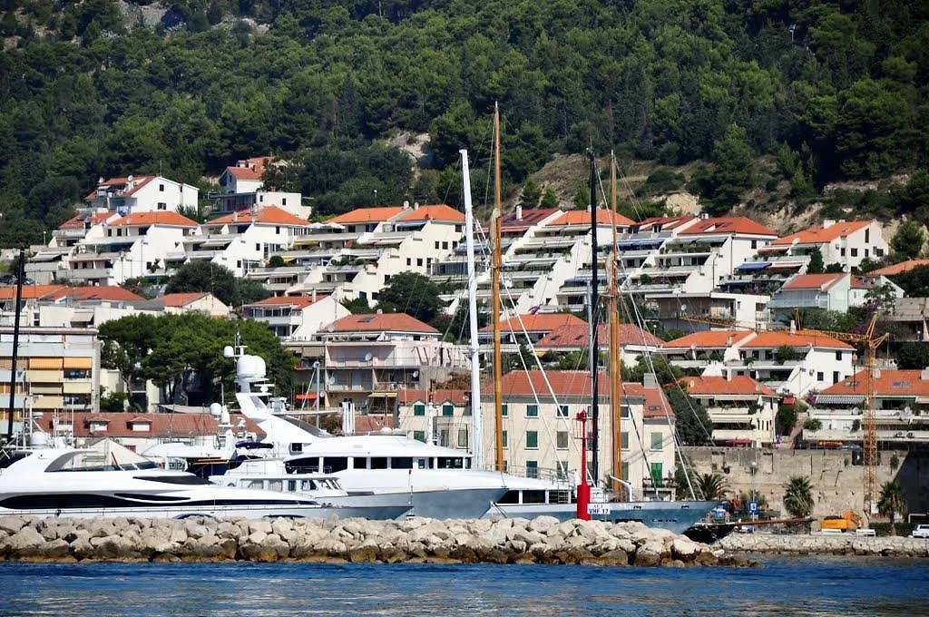 Apartment Beaches & Park Marjan Split