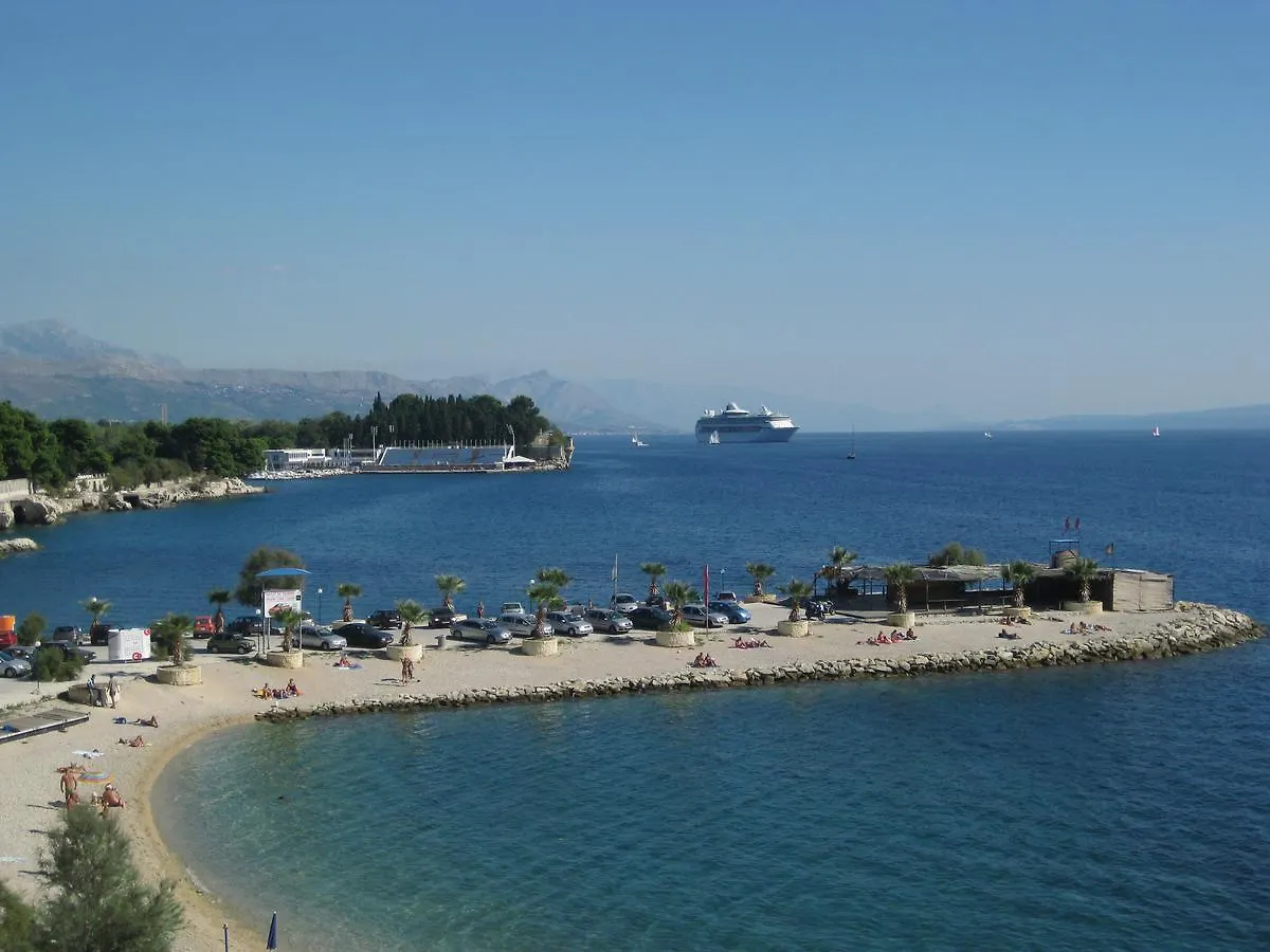 Apartment Beaches & Park Marjan Split